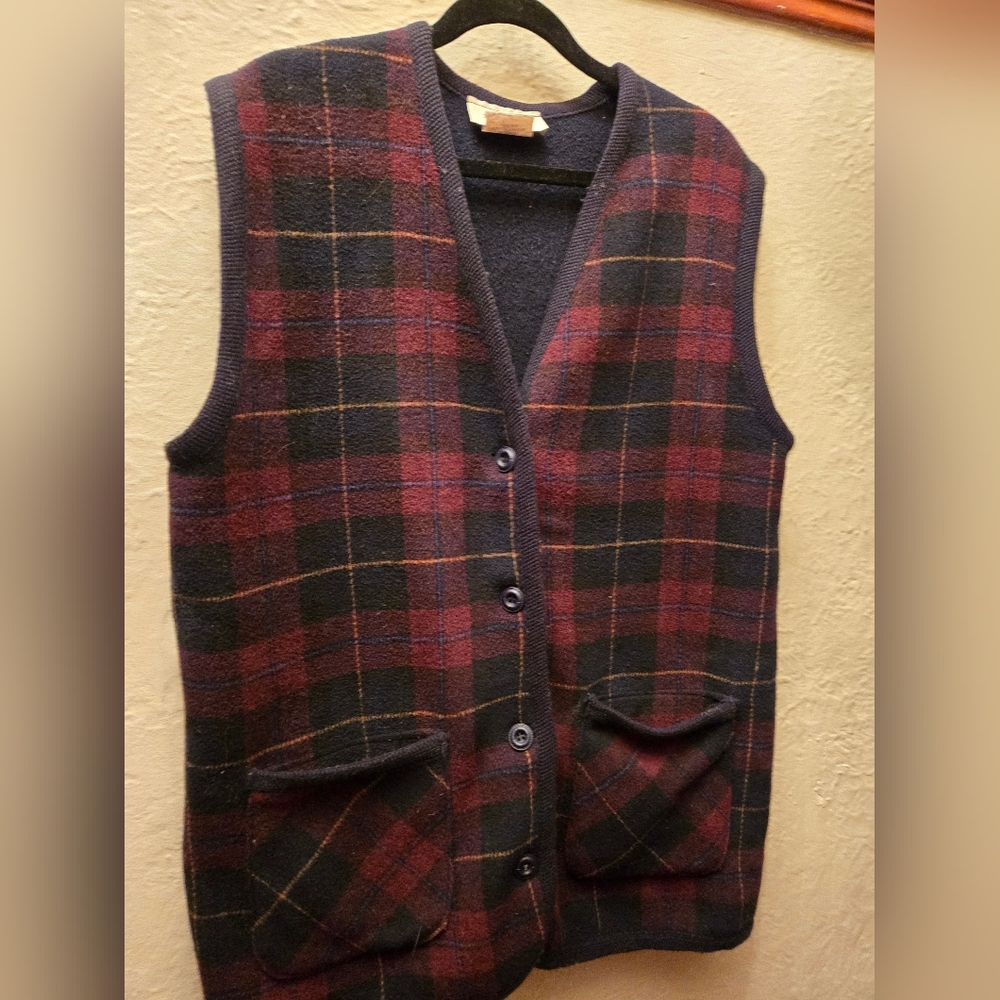 Tribal Plaid Fleece Vest Wool Blend Vintage Style Red Black Outdoor Vest M - Picture 3 of 8